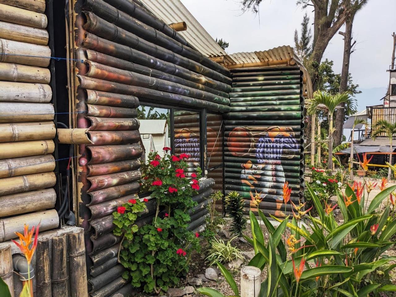 Auberge de jeunesse Tz'unun Ya' Rec Center à San Pedro de la Laguna Extérieur photo